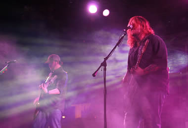 Seether_on_stage
